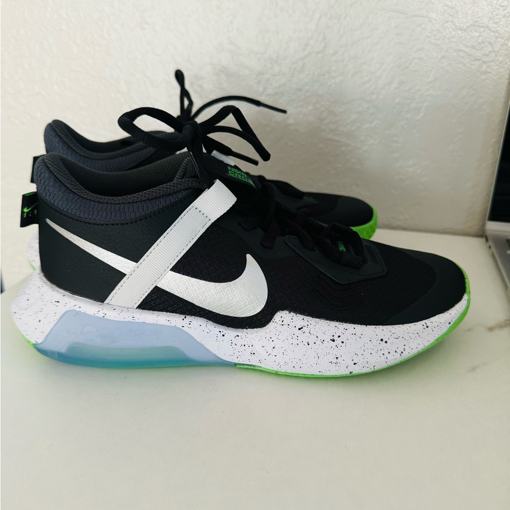 Nike Air Zoom Crossover (Big Kid) Black/Chrome/Dark Smoke Grey/Photon Dust